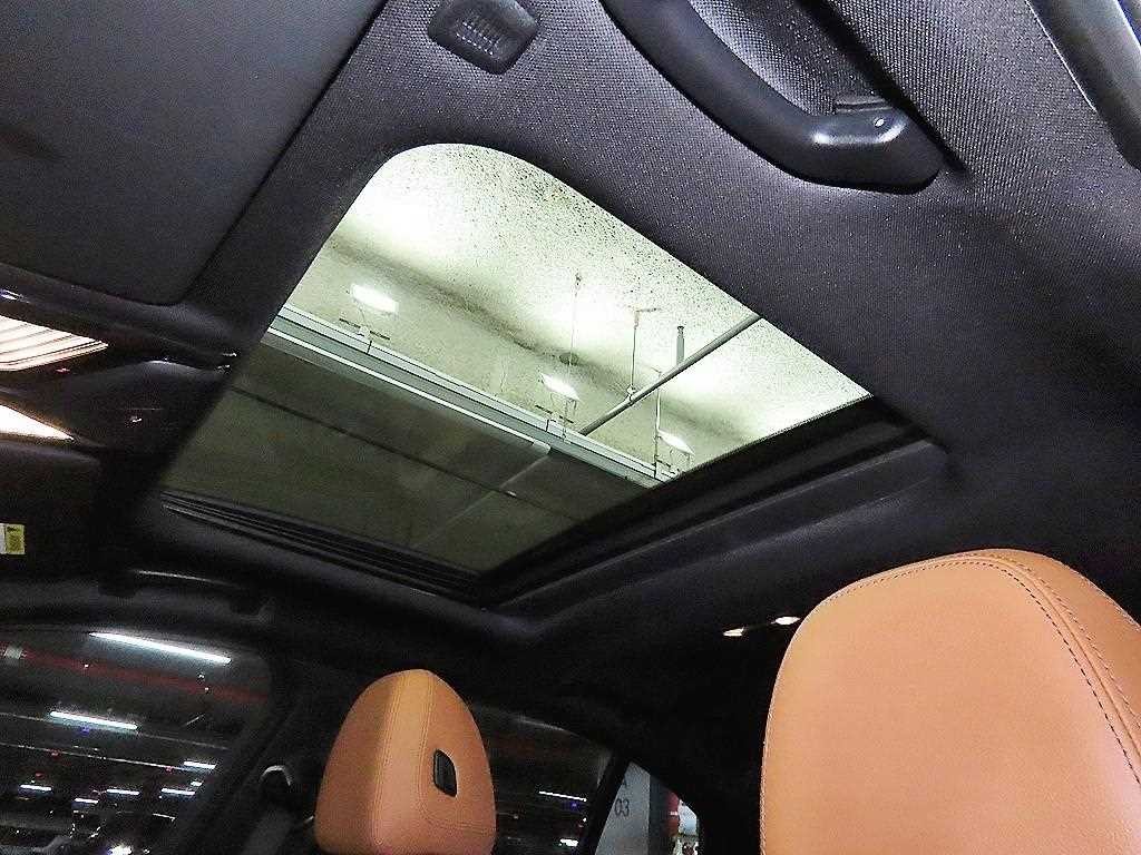 BMW 3시리즈 3시리즈 (G20) 320i M 스포츠 이미지 16