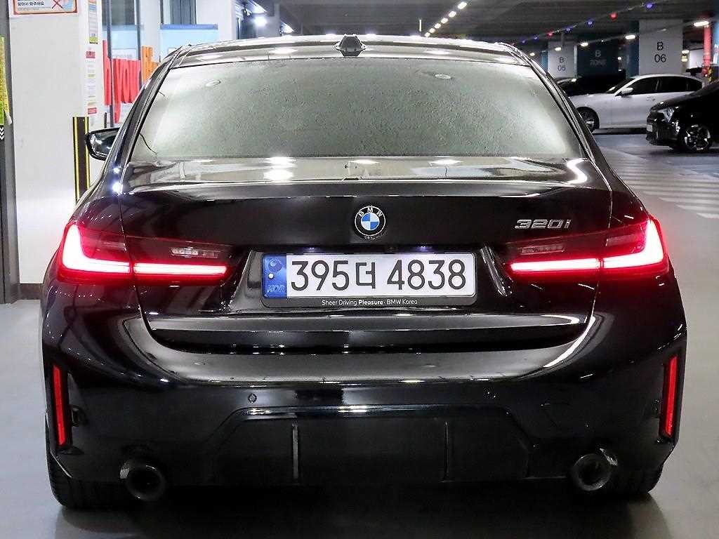 BMW 3시리즈 3시리즈 (G20) 320i M 스포츠 이미지 5