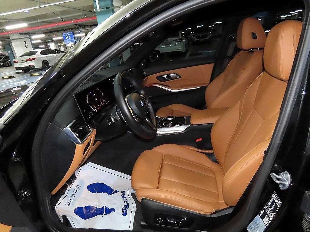 BMW 3시리즈 3시리즈 (G20) 320i M 스포츠 이미지 6
