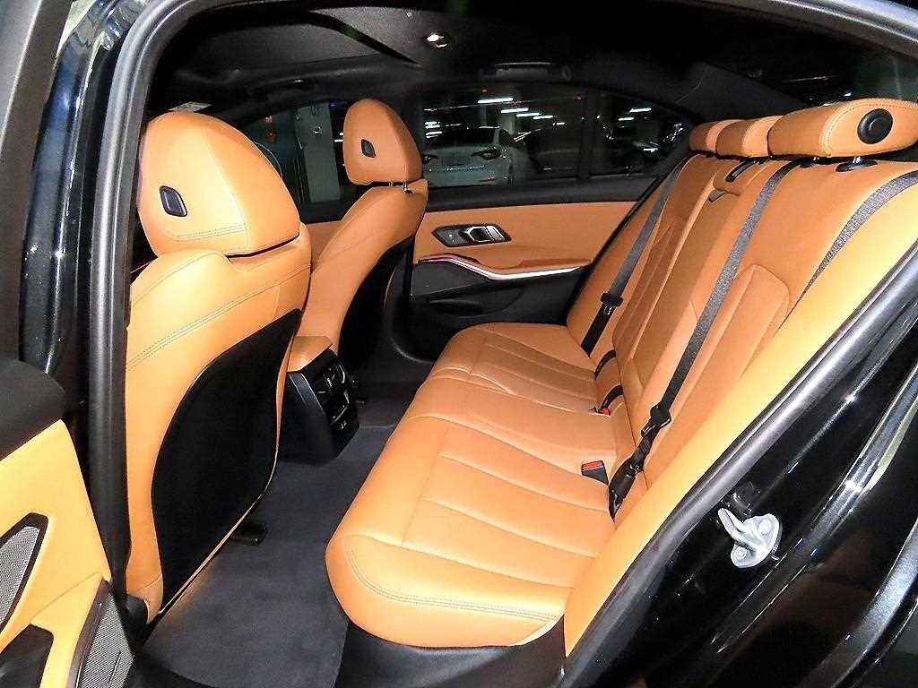 BMW 3시리즈 3시리즈 (G20) 320i M 스포츠 이미지 7
