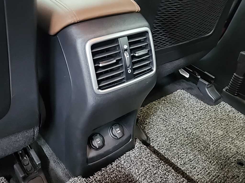 기아 스포티지 스포티지 더 볼드 2.0 가솔린 2WD 시그니처 그래비티 이미지 14