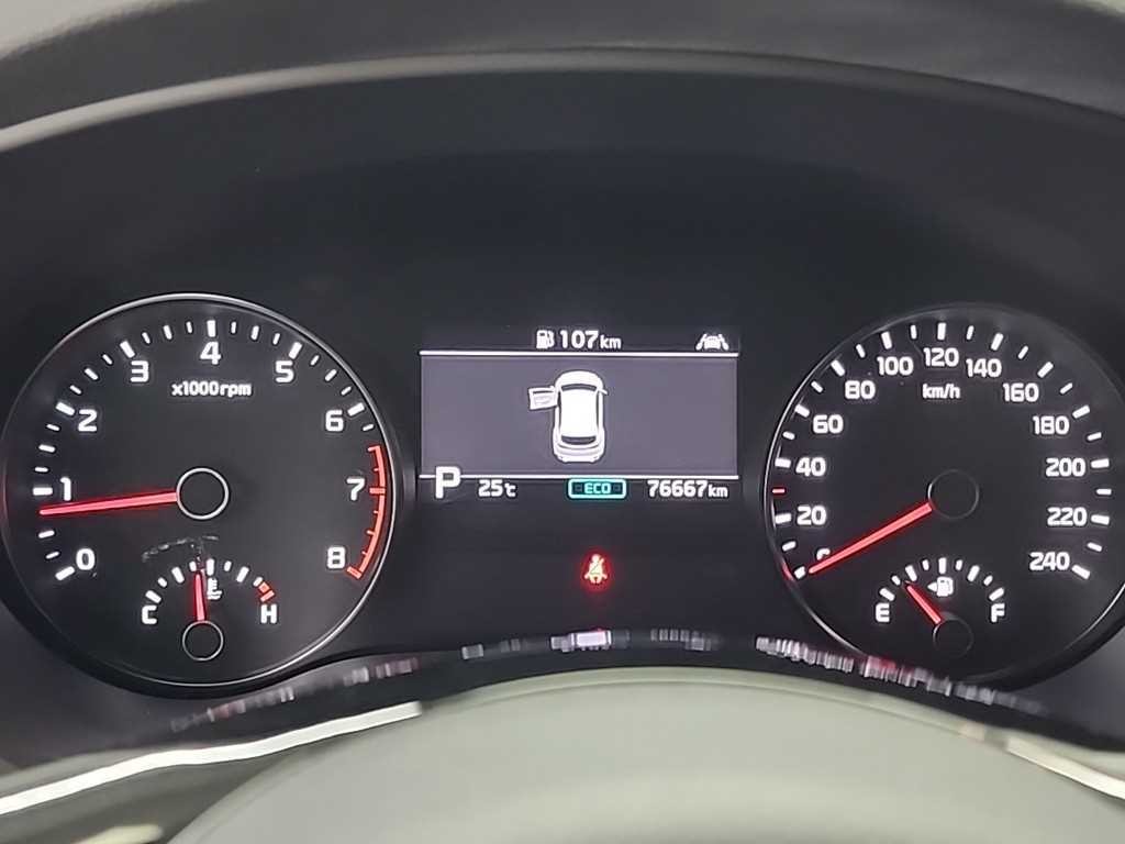 기아 스포티지 스포티지 더 볼드 2.0 가솔린 2WD 시그니처 그래비티 이미지 6