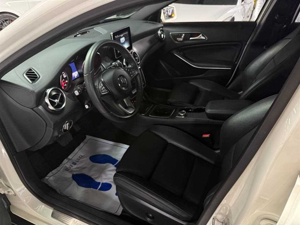 벤츠 GLA 클래스 GLA클래스 X156 GLA220 프리미엄 이미지 10