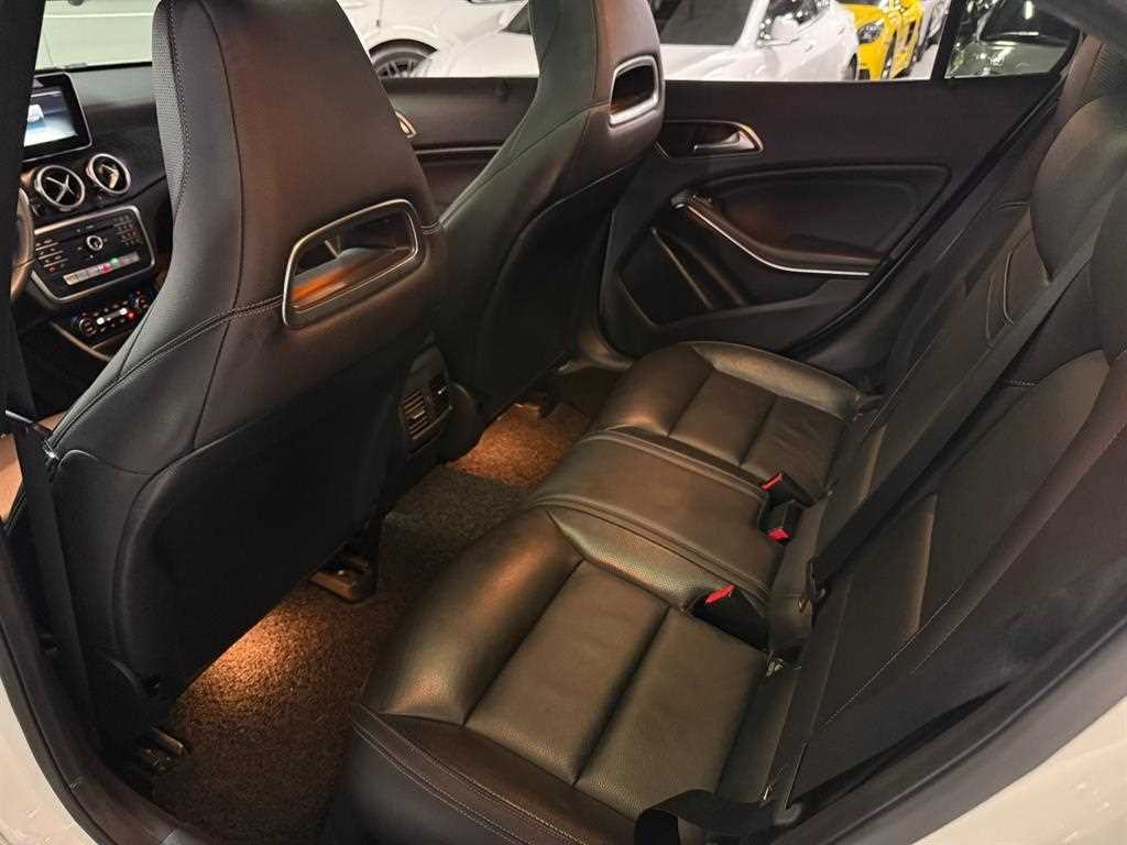 벤츠 GLA 클래스 GLA클래스 X156 GLA220 프리미엄 이미지 11