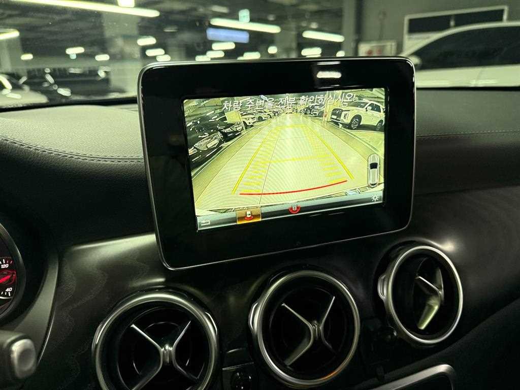 벤츠 GLA 클래스 GLA클래스 X156 GLA220 프리미엄 이미지 14