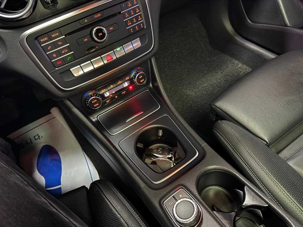벤츠 GLA 클래스 GLA클래스 X156 GLA220 프리미엄 이미지 15