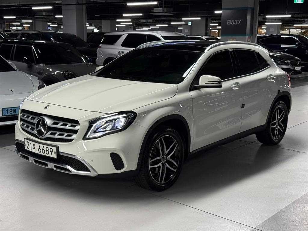 벤츠 GLA 클래스 GLA클래스 X156 GLA220 프리미엄 이미지 3