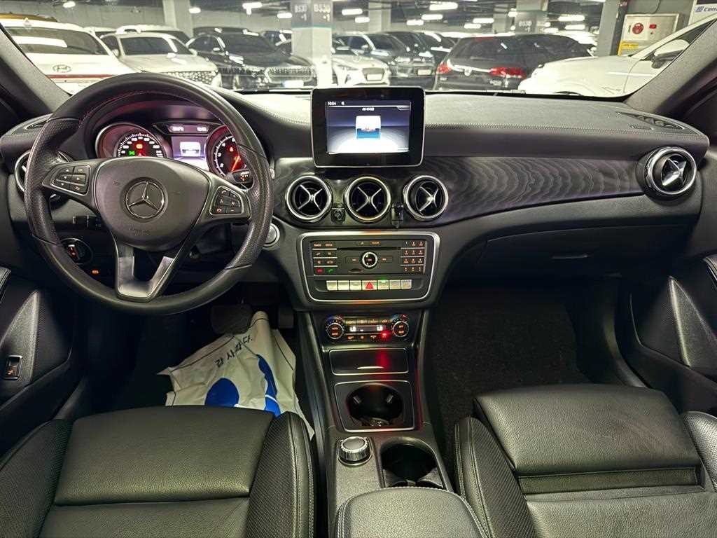 벤츠 GLA 클래스 GLA클래스 X156 GLA220 프리미엄 이미지 8