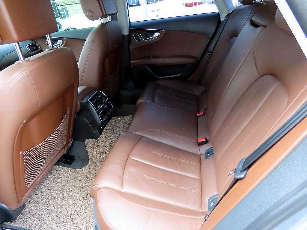 아우디 A7 40 TDI 엔트리 이미지 6