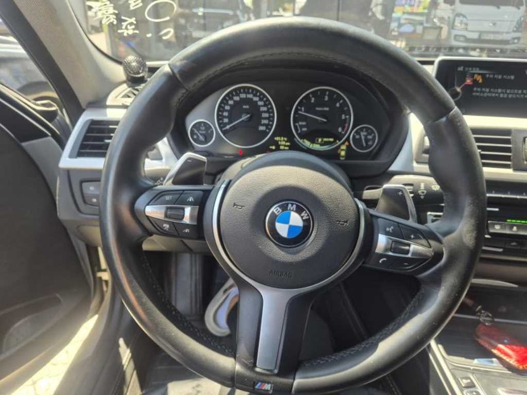 BMW 3시리즈 3시리즈 (F30) 320d ED에디션 이미지 10