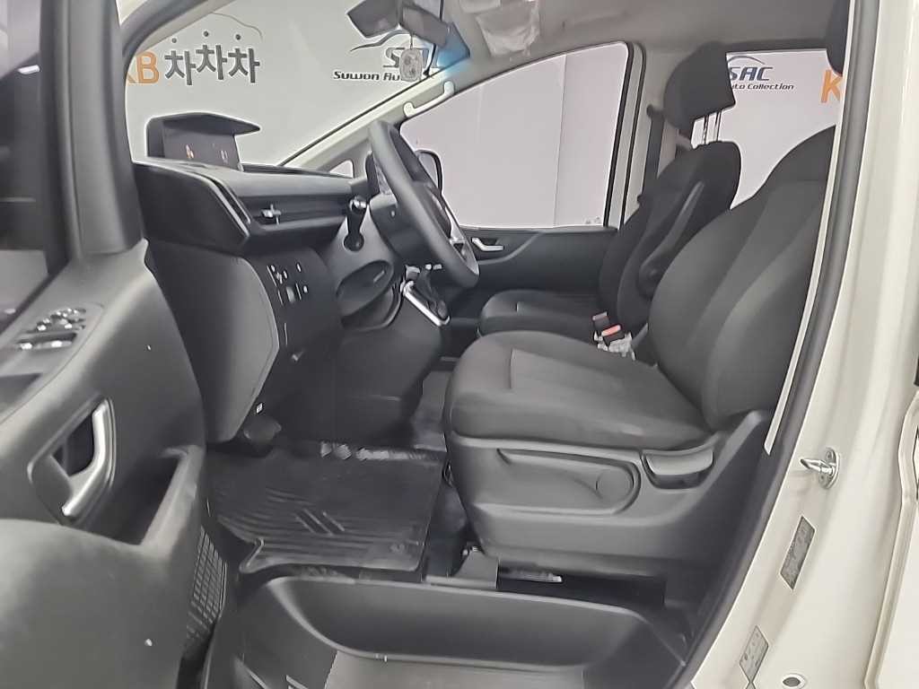 현대 스타리아 2WD 디젤 카고 스마트 5인승 이미지 11