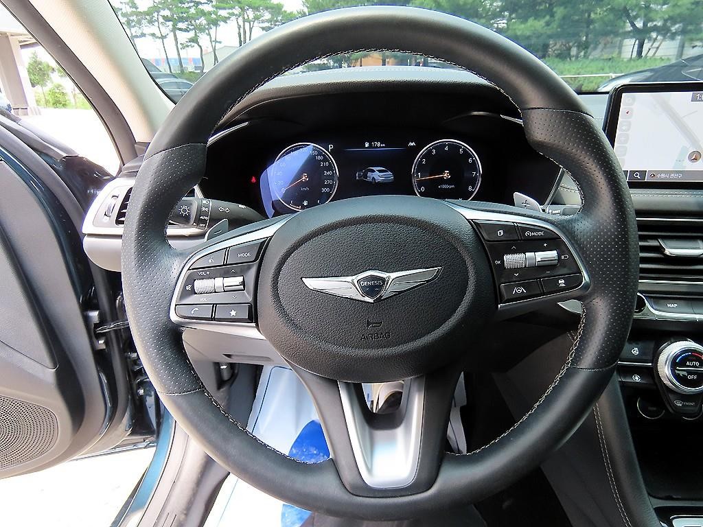 제네시스 G70 더 뉴 G70 가솔린 2.0T 2WD 기본형 이미지 8