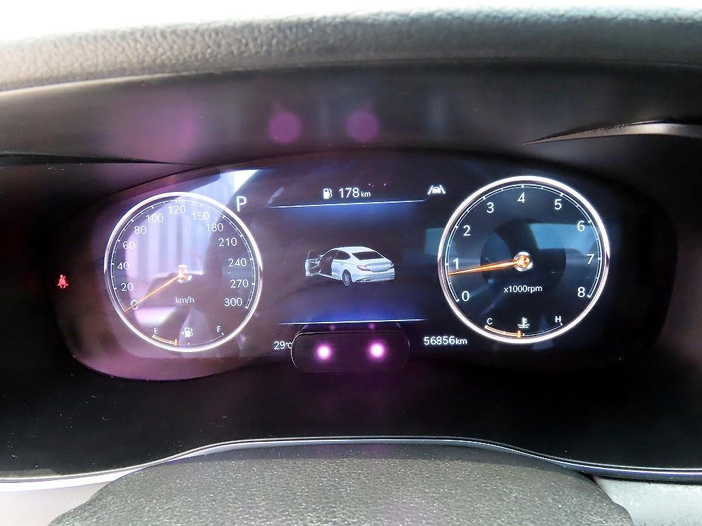 제네시스 G70 더 뉴 G70 가솔린 2.0T 2WD 기본형 이미지 9