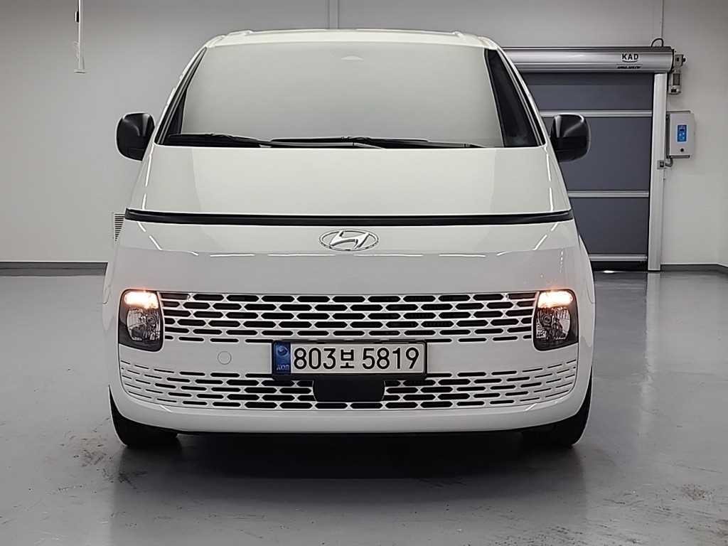 현대 스타리아 2WD 디젤 카고 스마트 3인승 이미지 2