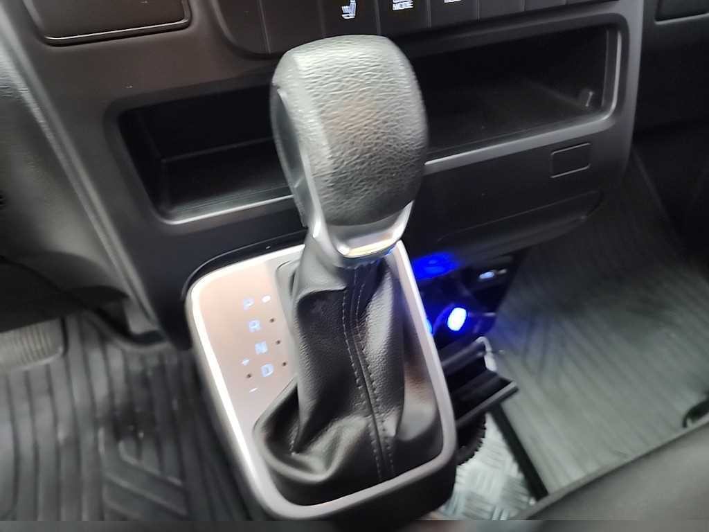 현대 스타리아 2WD 디젤 카고 스마트 3인승 이미지 8