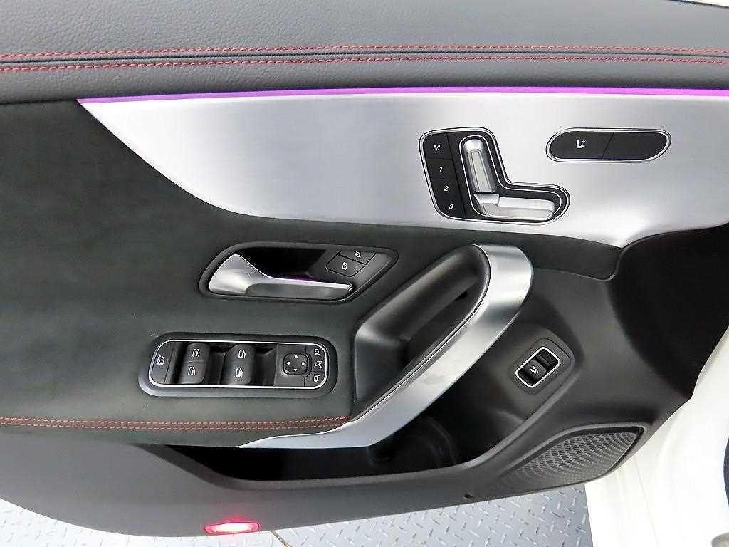 벤츠 CLA 클래스 CLA클래스 C118 CLA 250 4MATIC 이미지 13