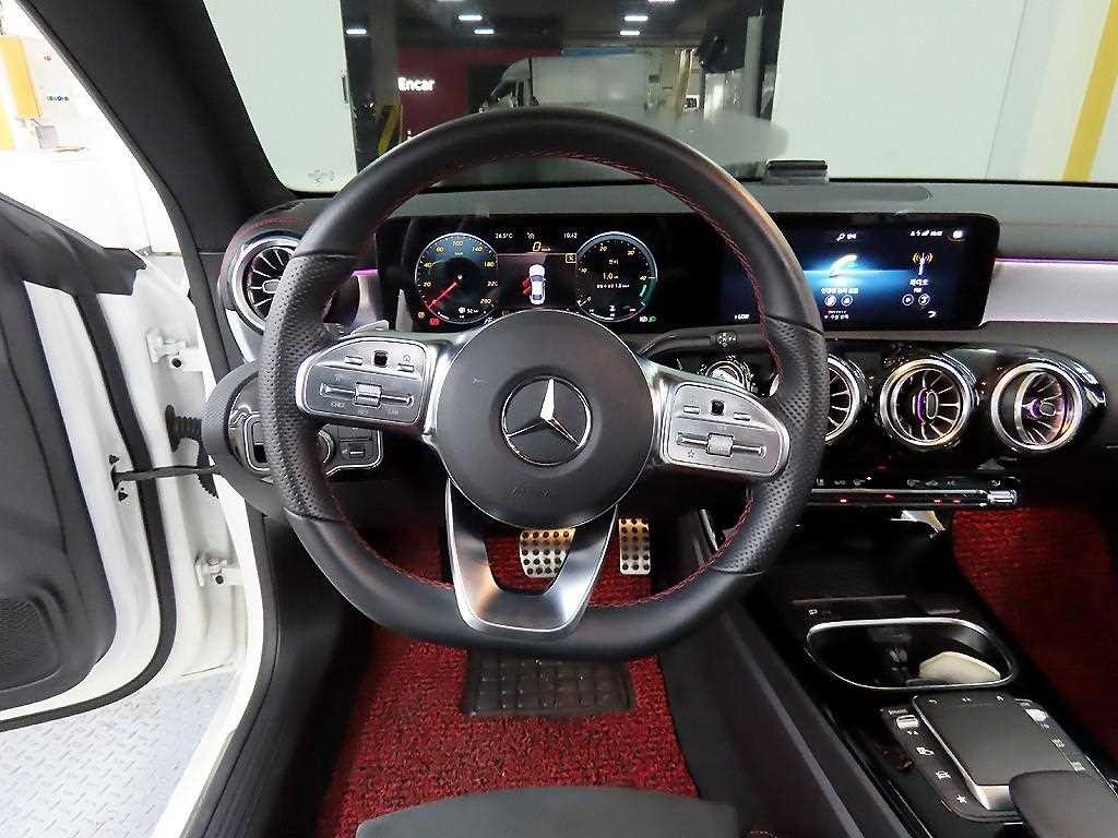벤츠 CLA 클래스 CLA클래스 C118 CLA 250 4MATIC 이미지 9