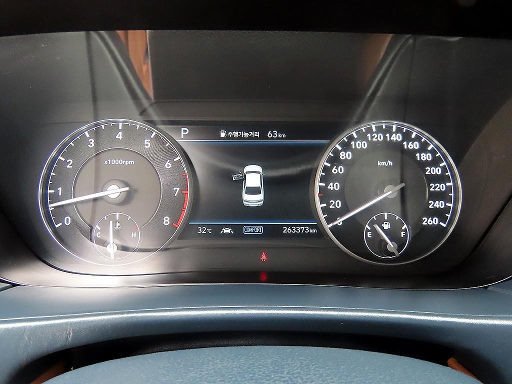 제네시스 G90 5.0 GDI AWD 리무진 프레스티지 이미지 9