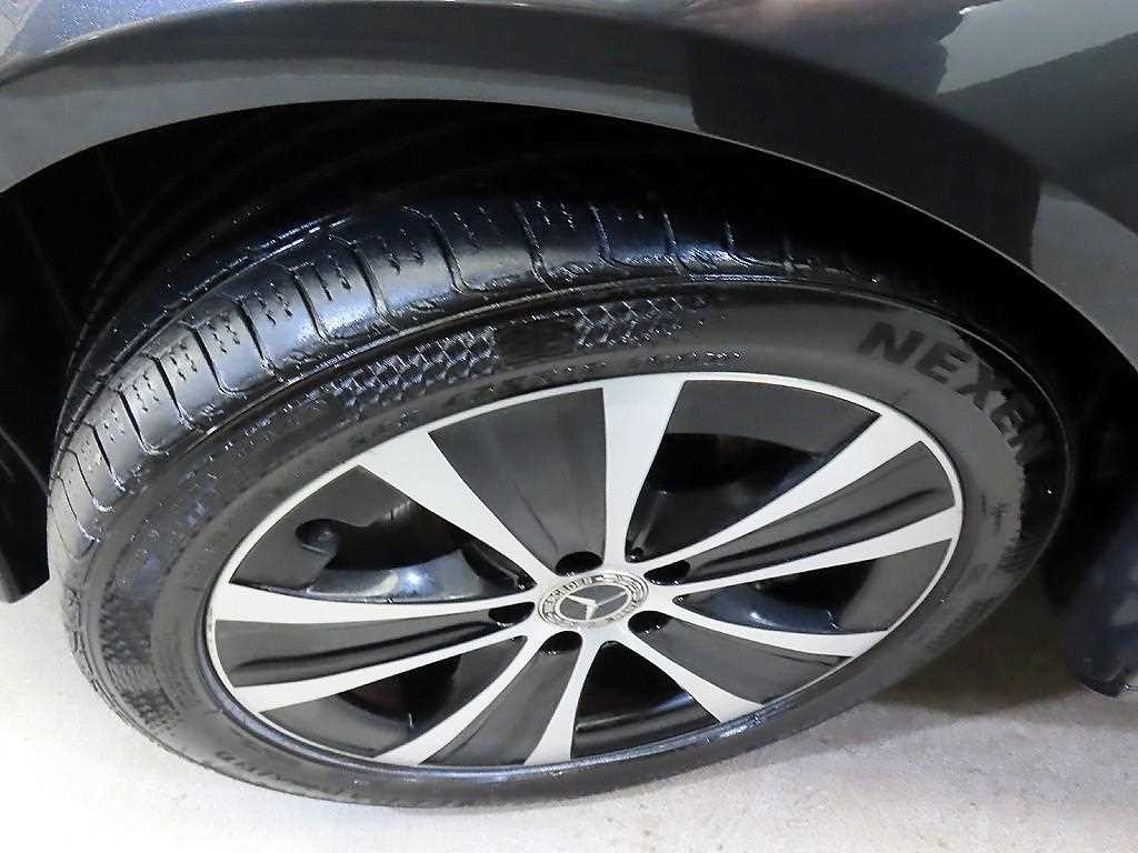 벤츠 E 클래스 E-클래스 W213 E300e 4MATIC 익스클루시브 이미지 20
