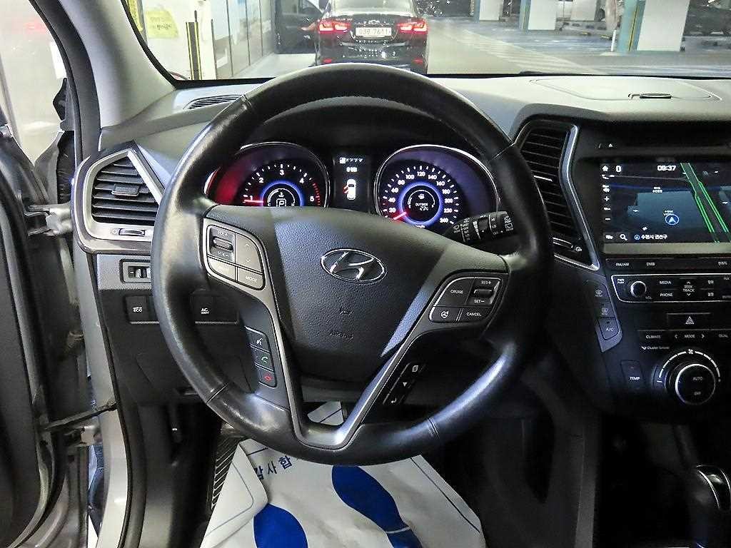 현대 맥스크루즈 R2.2 2WD 익스클루시브 이미지 8
