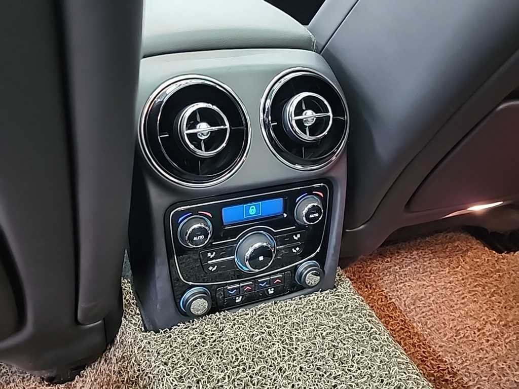 재규어 XJ XJ (X351) 3.0D 프리미엄 럭셔리 SWB 이미지 13
