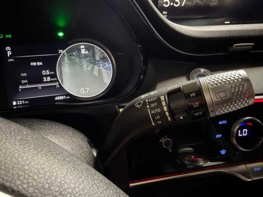 제네시스 GV70 2.5T 가솔린 AWD 스포츠 이미지 13