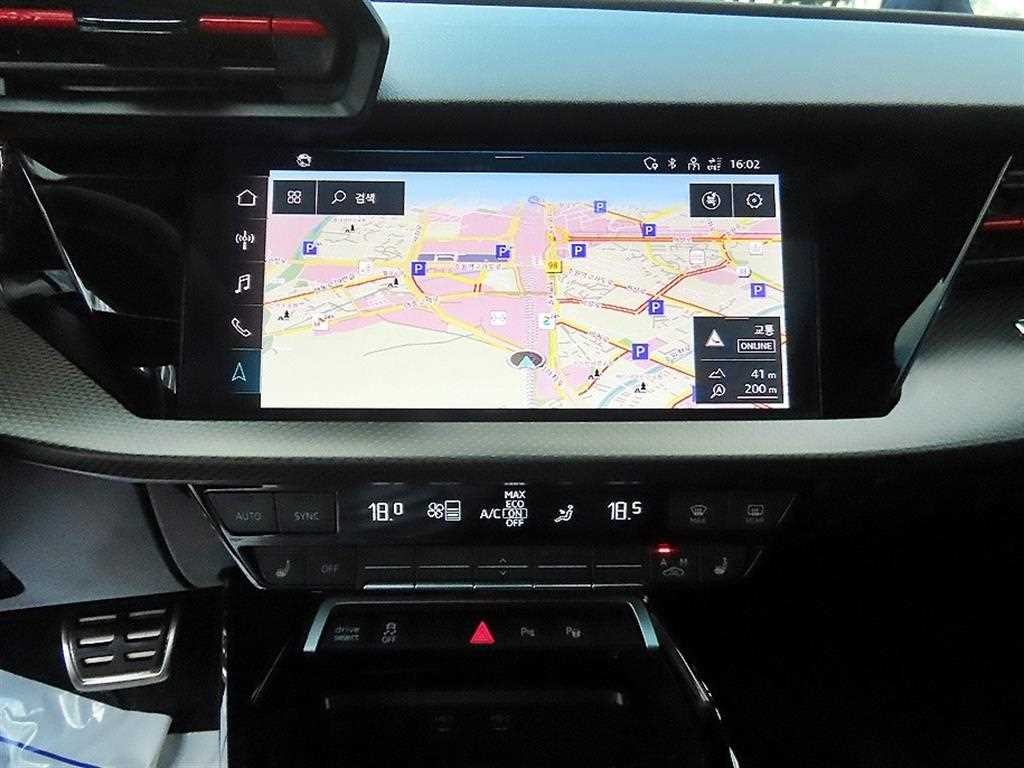 아우디 RS3 RS3 (8Y) 2.5 TFSI 콰트로 이미지 15