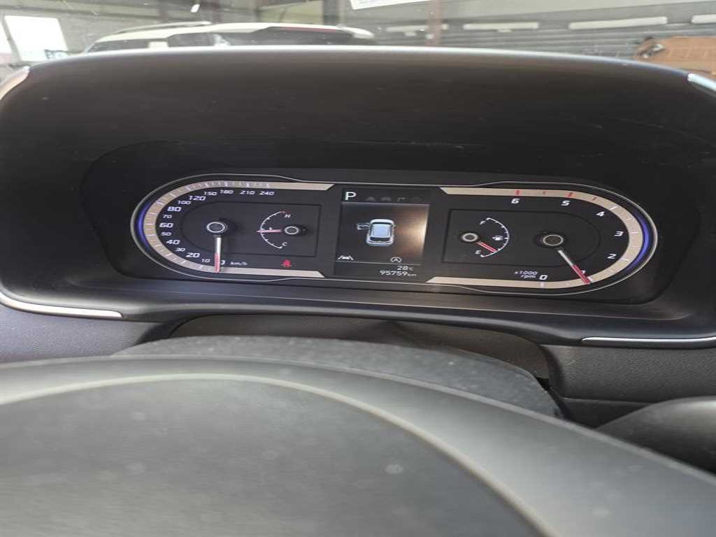 현대 투싼 투싼 (NX4) 디젤 2.0 2WD 프리미엄 이미지 3