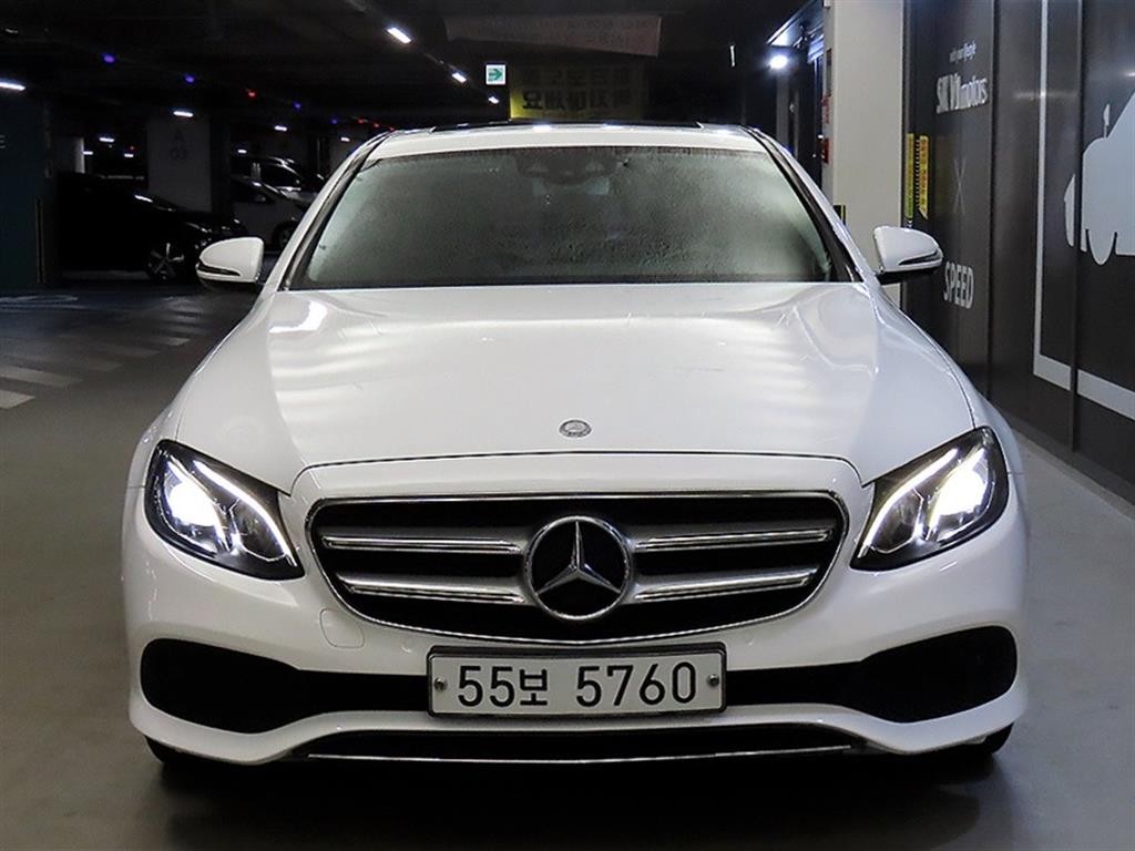 벤츠 E 클래스 E-클래스 W213 E200 아방가르드 이미지 2