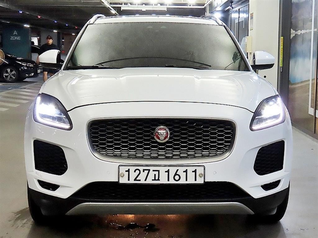 재규어 E-PACE D180 S 이미지 2