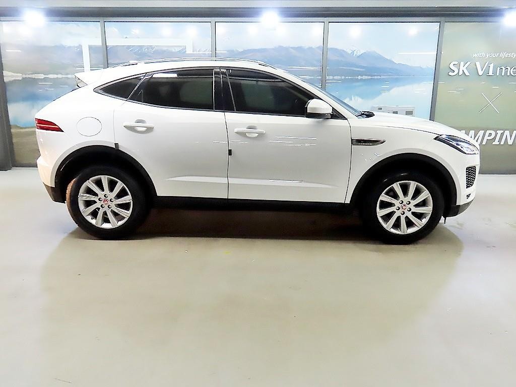재규어 E-PACE D180 S 이미지 3