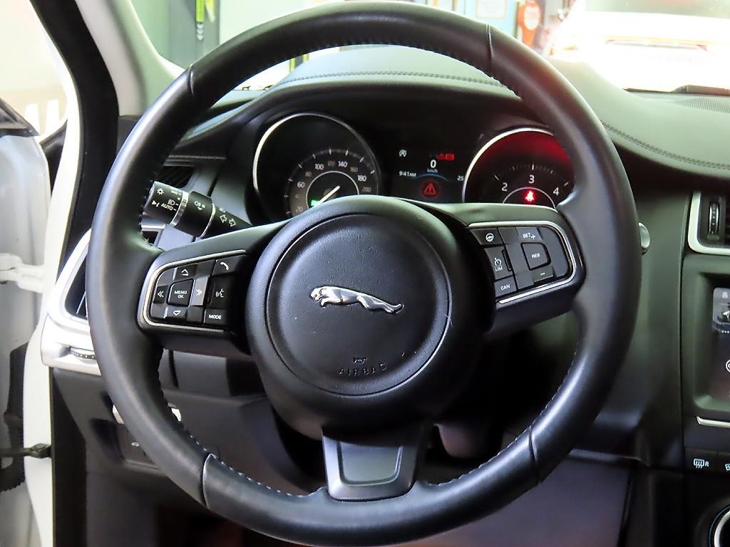 재규어 E-PACE D180 S 이미지 8