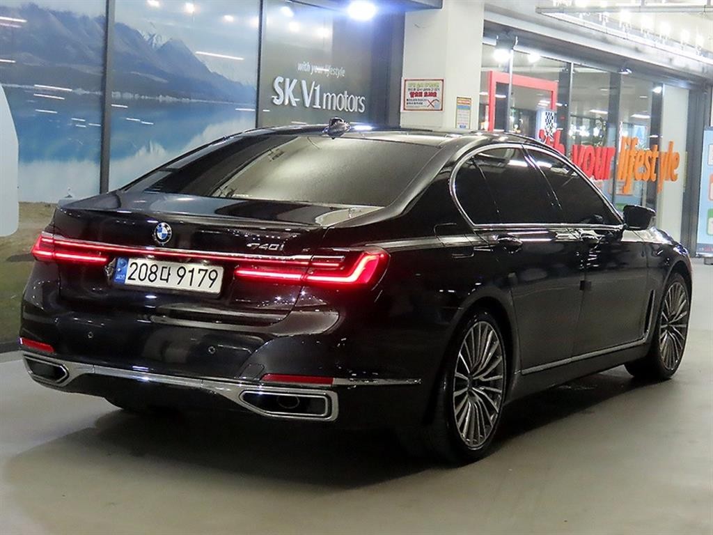 BMW 7시리즈 7시리즈 (G70) 740i sDrive 디자인퓨어 엑셀런스 이미지 4