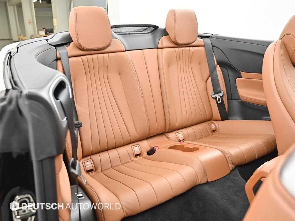 벤츠 E 클래스 E-클래스 W213 E450 4MATIC 카브리올레 이미지 12