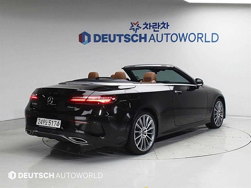 벤츠 E 클래스 E-클래스 W213 E450 4MATIC 카브리올레 이미지 2