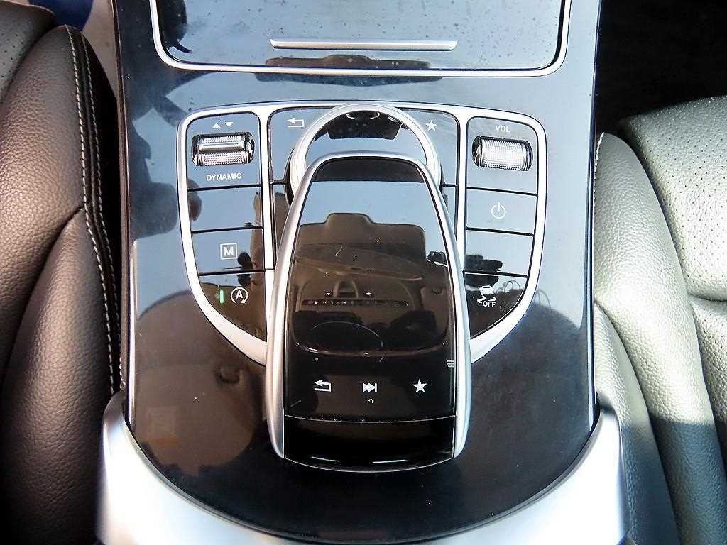 벤츠 GLC 클래스 GLC클래스 X253 GLC 220 d 4MATIC 쿠페 이미지 12