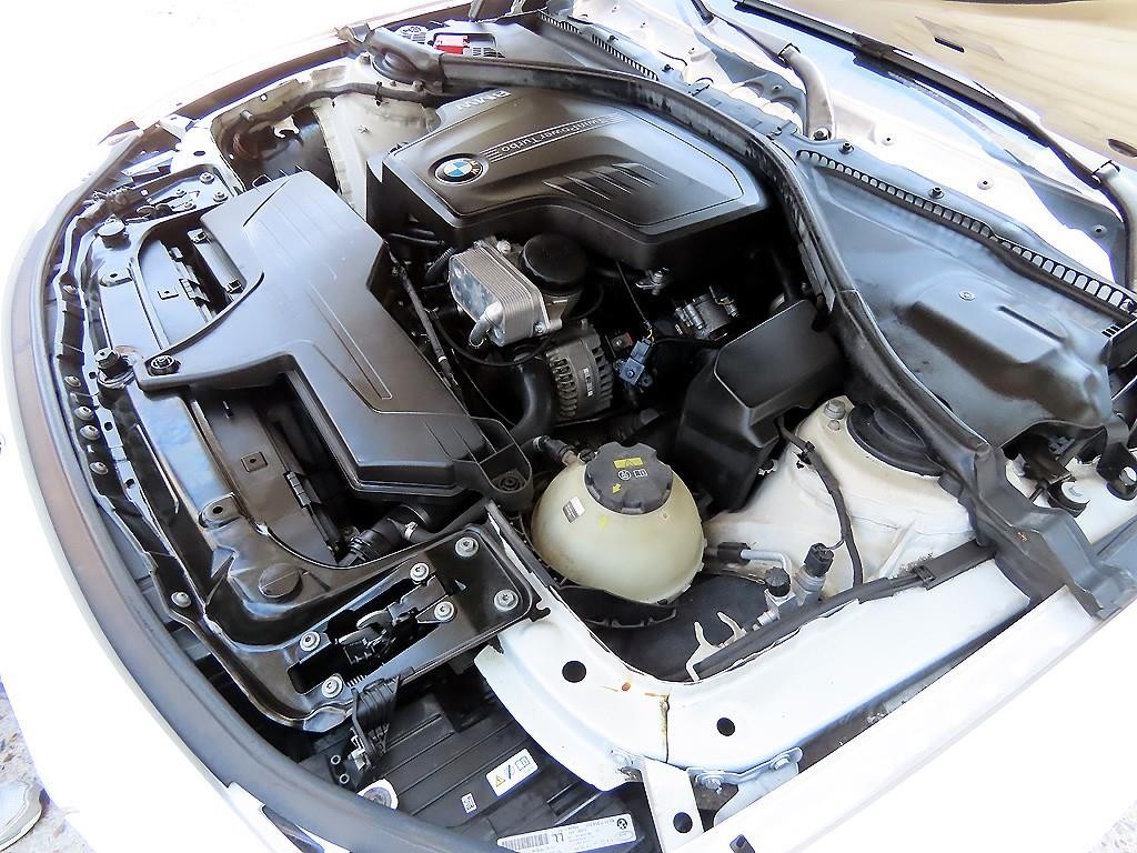 BMW 3시리즈 3시리즈 (F30) 320i 이미지 18