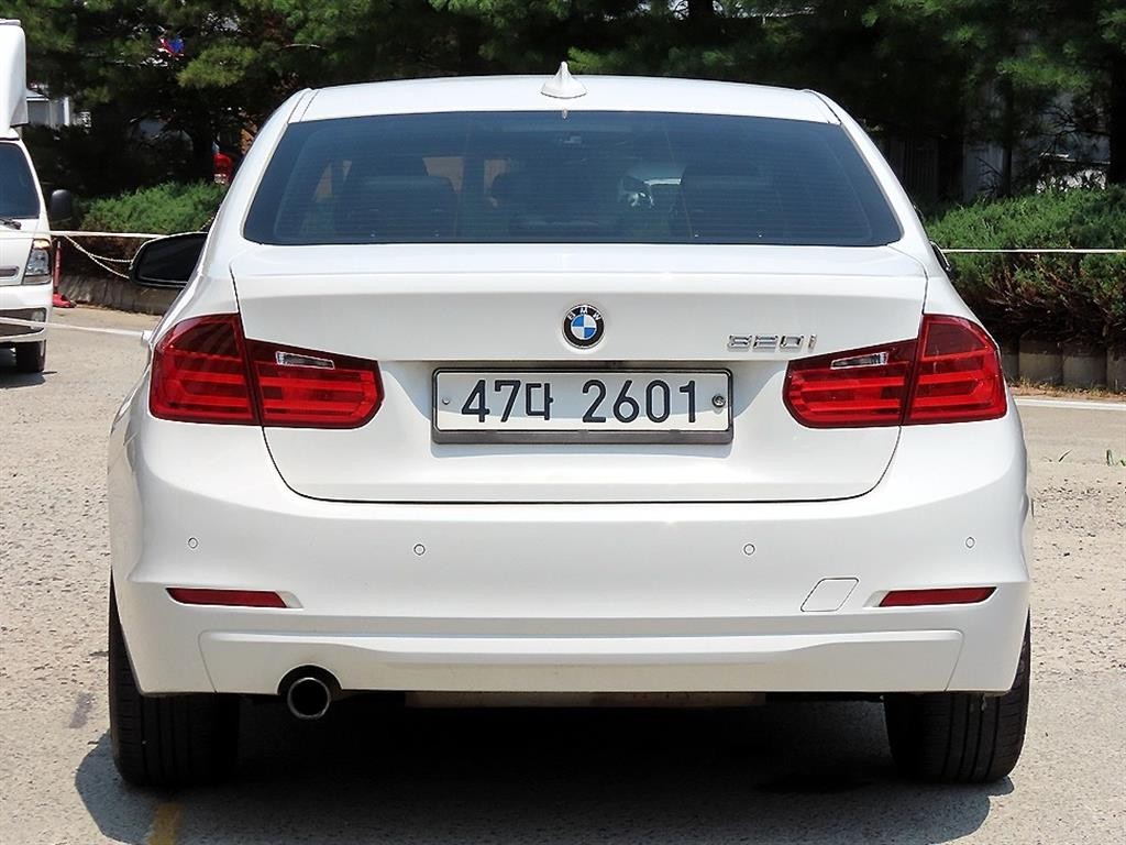 BMW 3시리즈 3시리즈 (F30) 320i 이미지 4