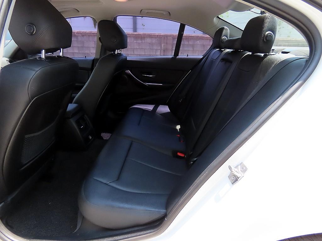 BMW 3시리즈 3시리즈 (F30) 320i 이미지 6