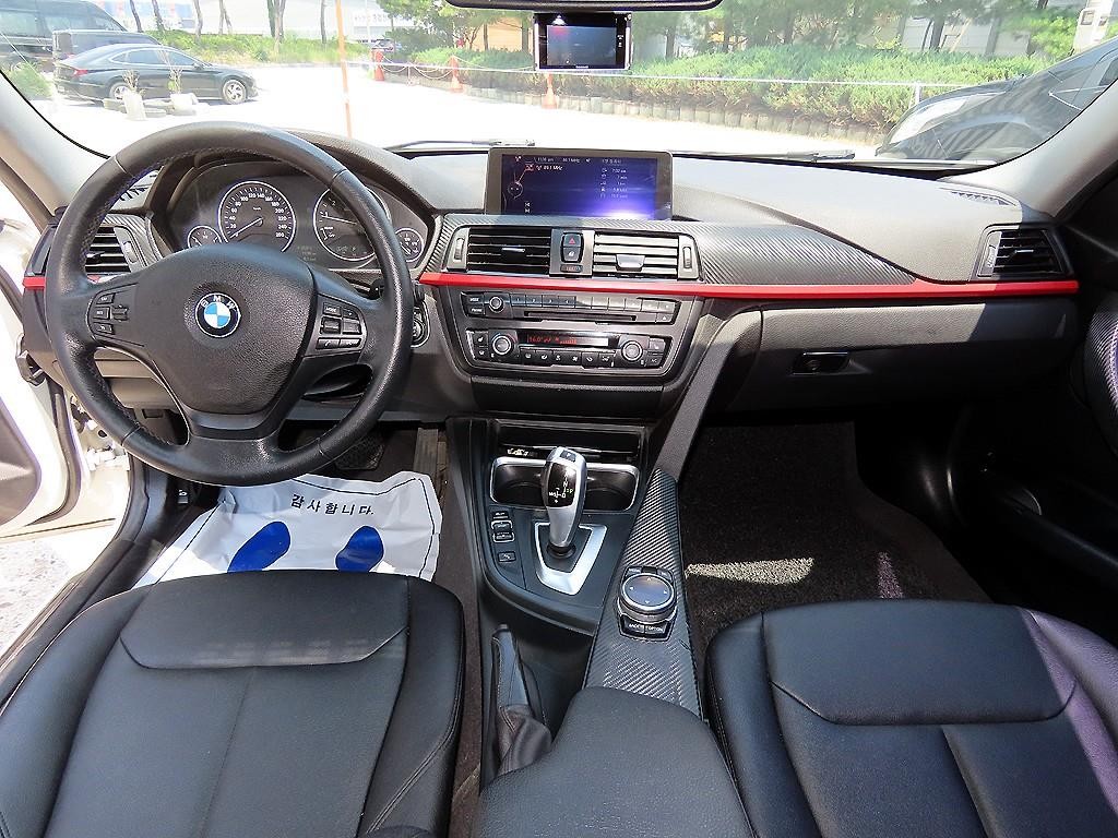 BMW 3시리즈 3시리즈 (F30) 320i 이미지 7