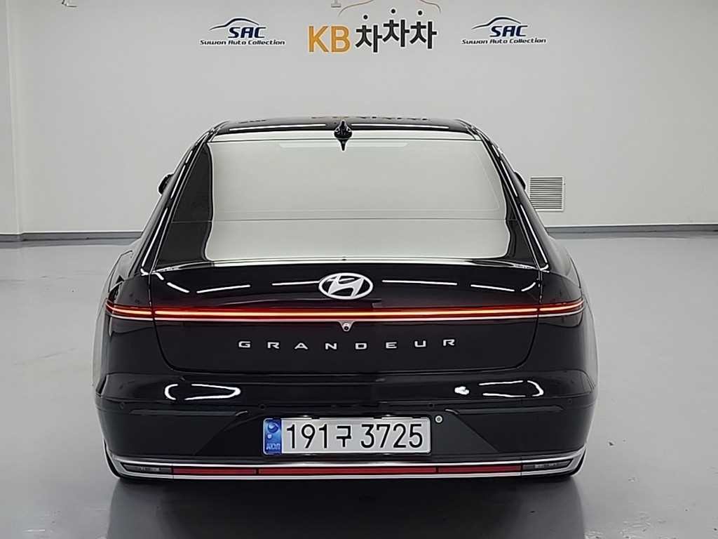 현대 그랜저 그랜저 하이브리드 (GN7) 익스클루시브 이미지 3