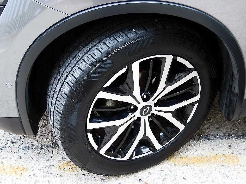 르노코리아(삼성) QM6 더뉴QM6 2.0 LPe RE 시그니처 2WD 이미지 20