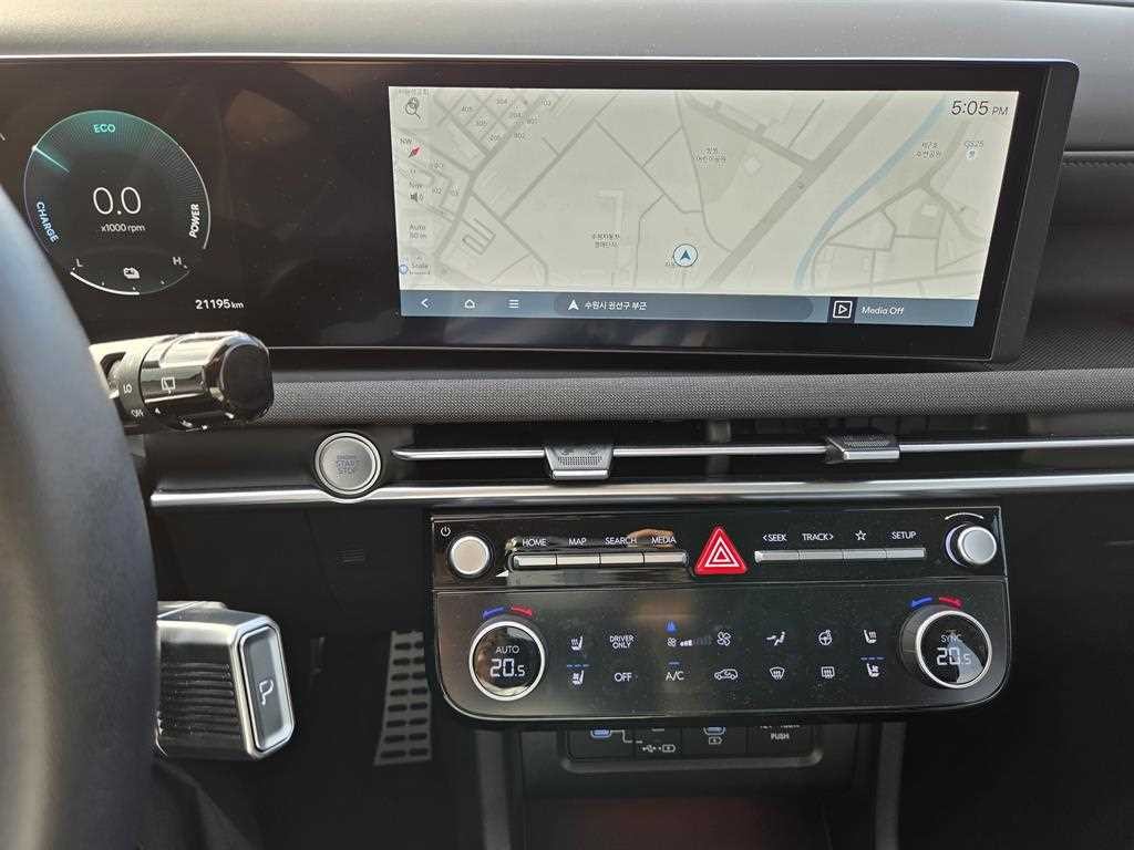 현대 투싼 더 뉴 투싼 하이브리드 (NX4) HEV 1.6 2WD 인스퍼레이션 이미지 11