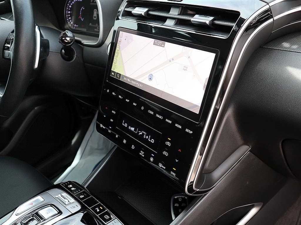 현대 투싼 투싼 (NX4) 디젤 2.0 2WD 프리미엄 이미지 11