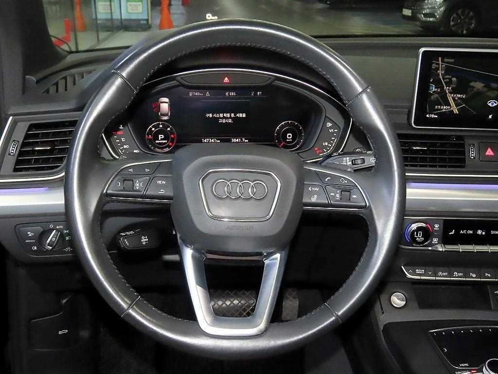 아우디 Q5 Q5 (FY) 40 TDI 콰트로 프리미엄 이미지 8