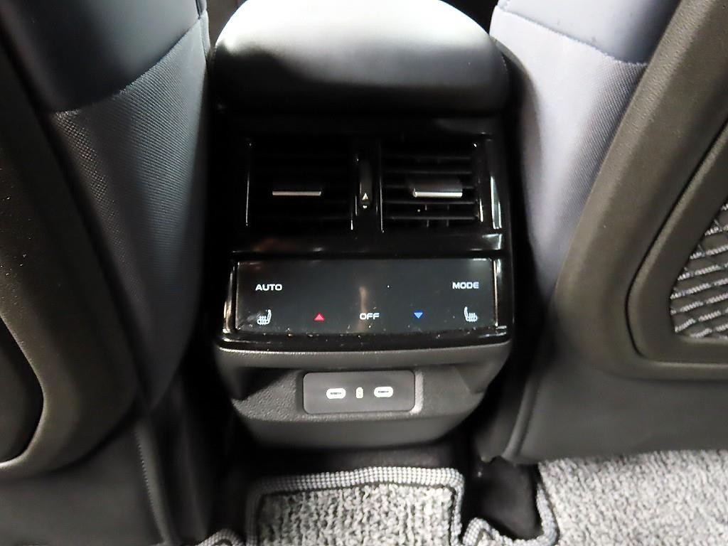 르노코리아(삼성) 그랑 콜레오스 가솔린 2.0 테크노 2WD 이미지 12