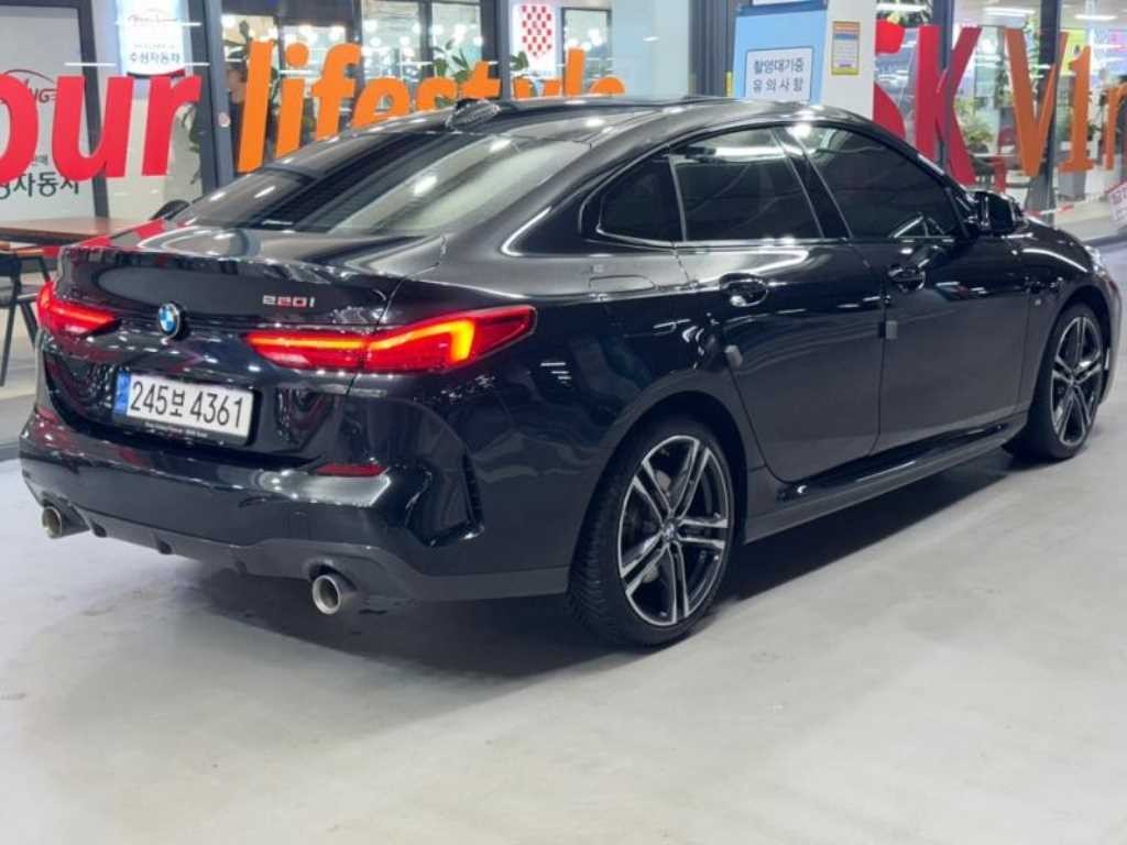 BMW 2시리즈 2시리즈 그란쿠페 (F44) 220i M 스포츠 이미지 4