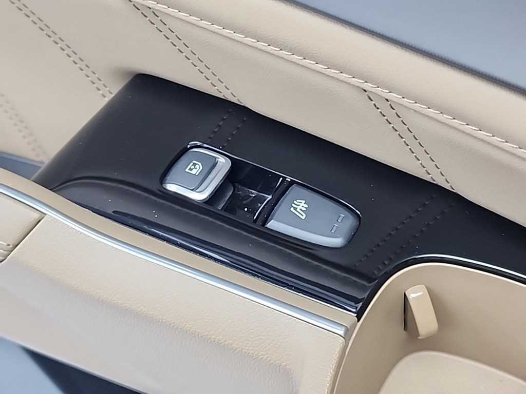 기아 쏘렌토 더 뉴 쏘렌토 4세대 가솔린 2.5T 4WD 시그니처 그래비티 이미지 15