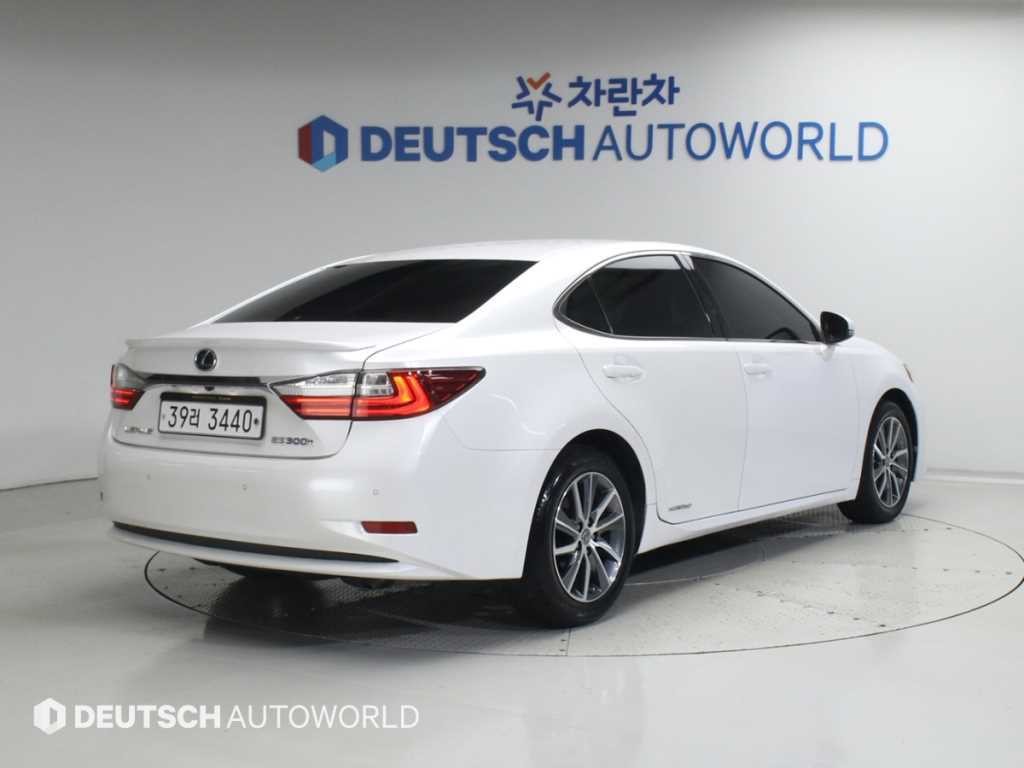 렉서스 ES 뉴ES300h 슈프림 이미지 2