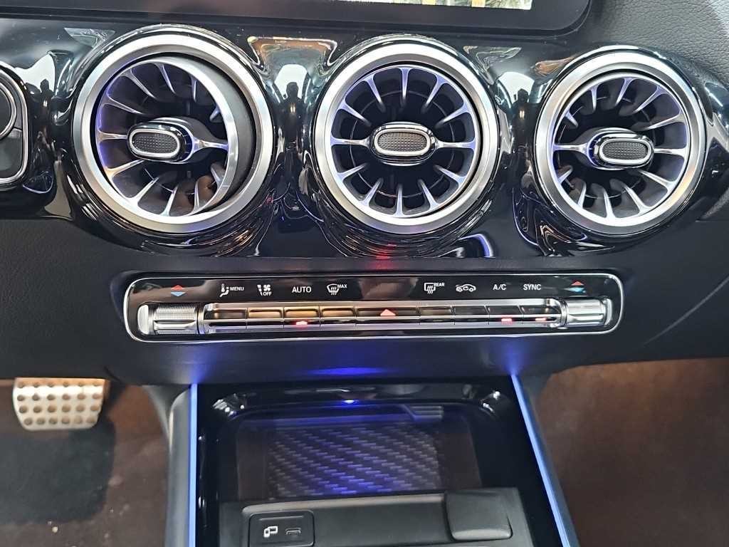 벤츠 GLA 클래스 GLA클래스 H247 GLA45 AMG 4MATIC + 이미지 10